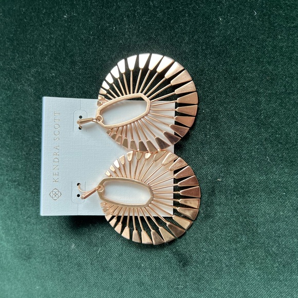 COPY - Kendra Scott Earrings - Picture 3 of 3